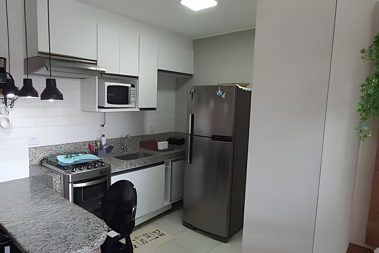 Flat com 02 Quartos