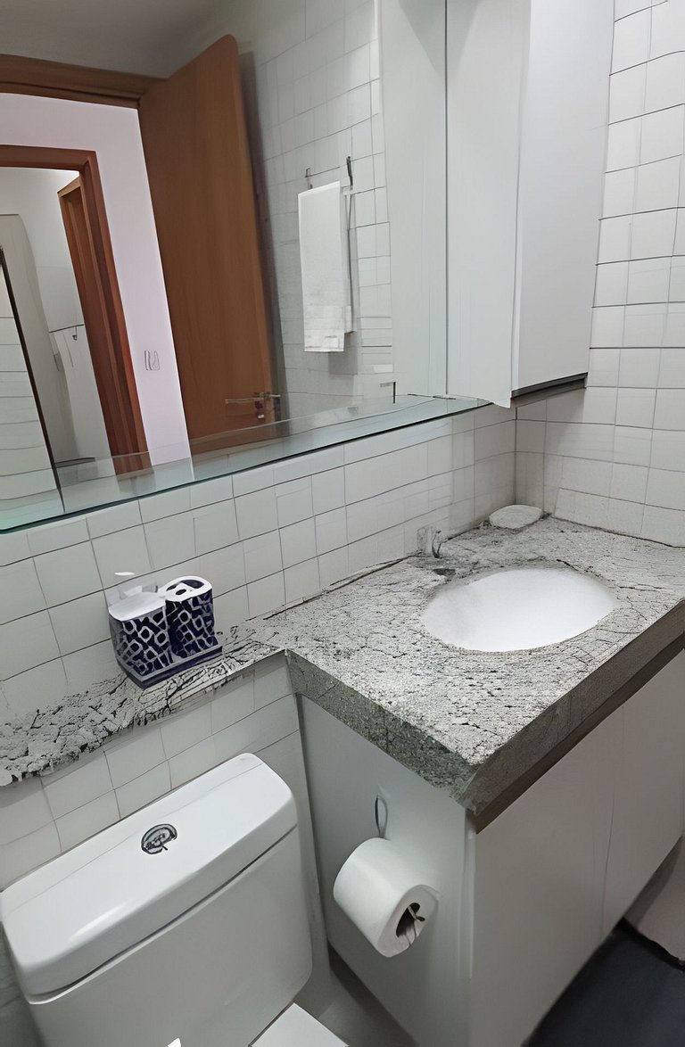Flat com 02 Quartos
