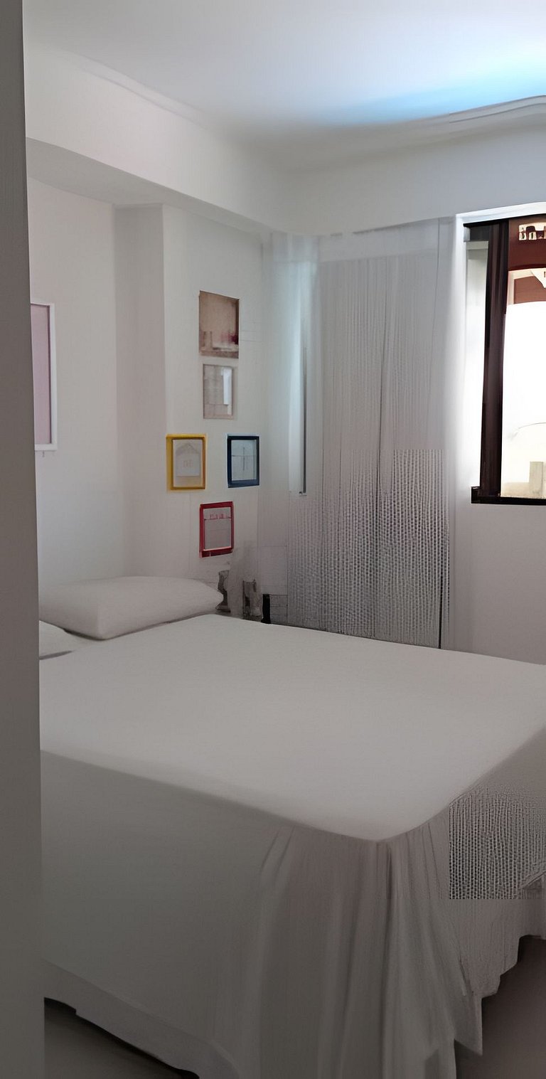 Flat com 02 Quartos
