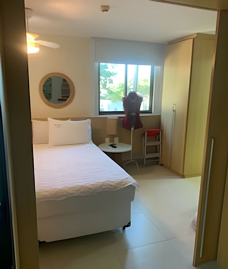 Flat no Beach Class Muro Alto