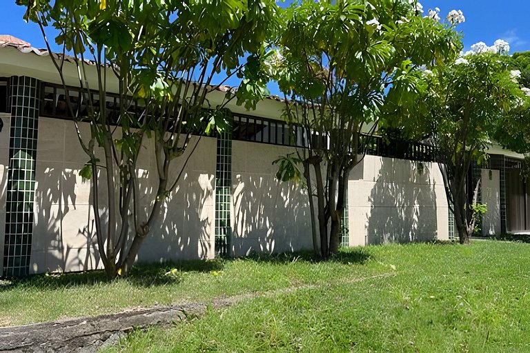 Casa em Enseada dos Corais com 04 quartos
