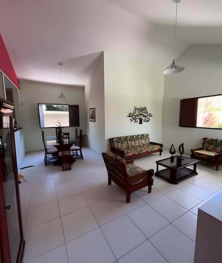 Casa em Enseada dos Corais com 04 quartos