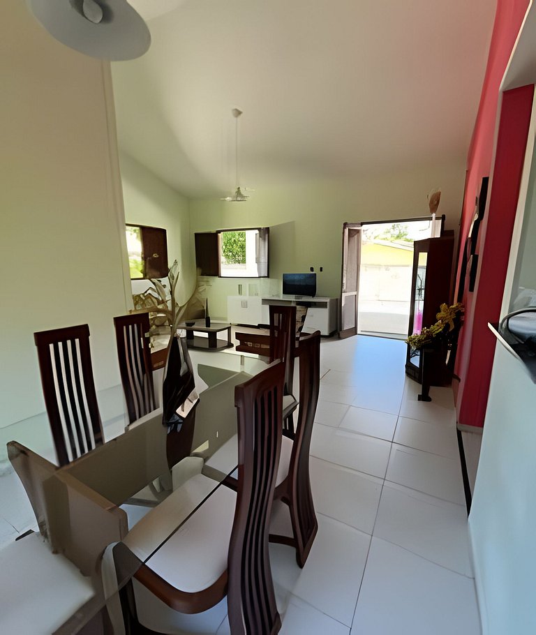 Casa em Enseada dos Corais com 04 quartos