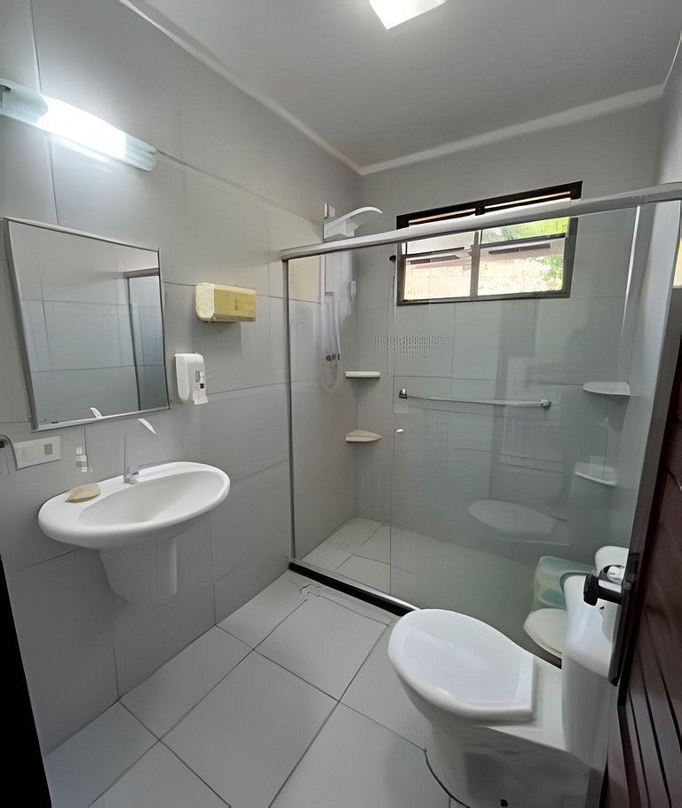 Casa em Enseada dos Corais com 04 quartos