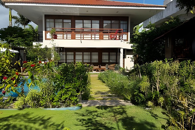 Casa 05 Suítes e Piscina à Beira Mar de Muro Alto